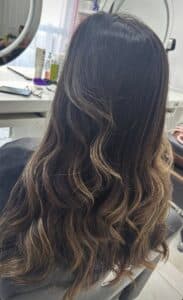 A Dayana Barros Concept une mais de 15 anos de experiência a um atendimento premium, focado em realçar sua beleza com técnica, cuidado e sofisticação. Oferecemos hidratação, corte, escova, mechas, coloração, unhas, cílios e depilação com produtos de alta qualidade e atenção personalizada. Estamos no bairoo de Vila Ema pertinho do Parque São Lucas, Vila Industrial, Vila Alpina e Vila Guarani, proporcionando conforto, confiança e resultados que elevam sua autoestima em cada visita.