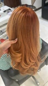 A Dayana Barros Concept une mais de 15 anos de experiência a um atendimento premium, focado em realçar sua beleza com técnica, cuidado e sofisticação. Oferecemos hidratação, corte, escova, mechas, coloração, unhas, cílios e depilação com produtos de alta qualidade e atenção personalizada. Estamos no bairoo de Vila Ema pertinho do Parque São Lucas, Vila Industrial, Vila Alpina e Vila Guarani, proporcionando conforto, confiança e resultados que elevam sua autoestima em cada visita.